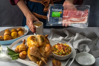 Roast chicken with bacon wrapped sage stuffing_Farmland_landscape_side on_LR